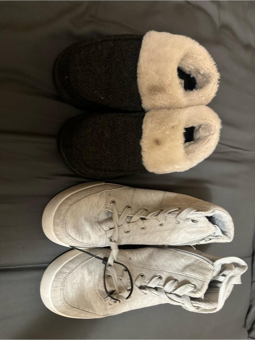 Roxy Neutral Gray High-Top Sneakers and Black Fleece Slippers Set